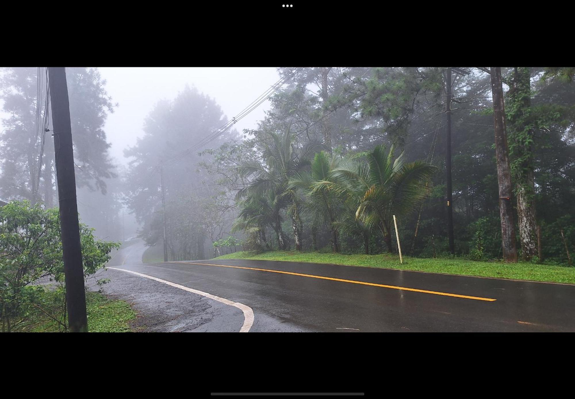 Bella Casa En Cerro Azul * Panama City